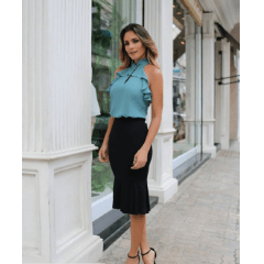 Blusa  Crepe Gola Alta c/ Jabot