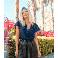 Blusa Com Jabot