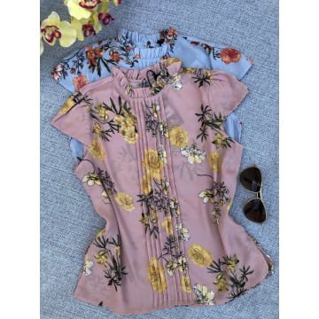 Blusa Floral Gola e Nervuras